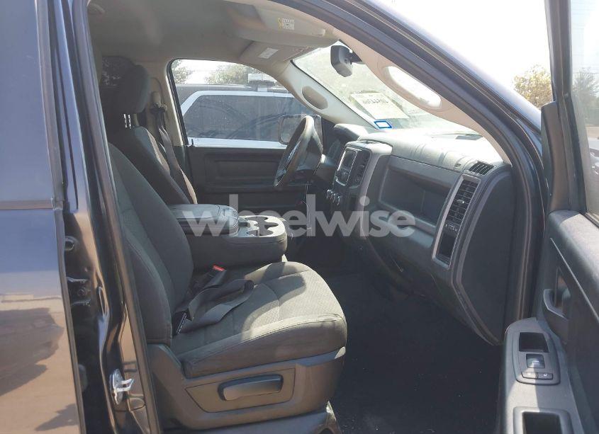 Photo 5 of 2018 Ram 1500 TRADESMAN 4X2 6'4 BOX (VIN 1C6RR6FG5JS324630)