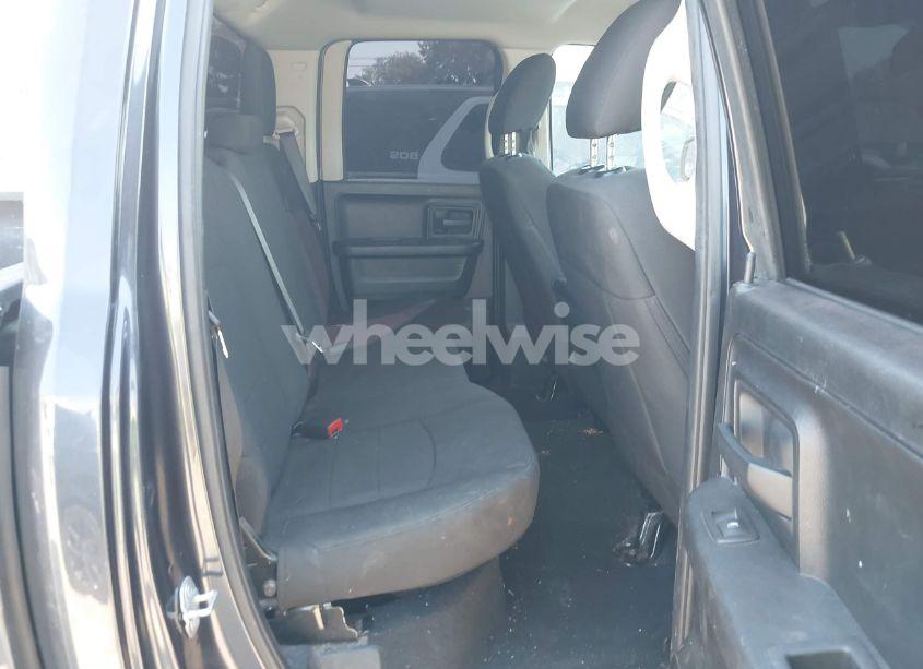 Photo 8 of 2018 Ram 1500 TRADESMAN 4X2 6'4 BOX (VIN 1C6RR6FG5JS324630)