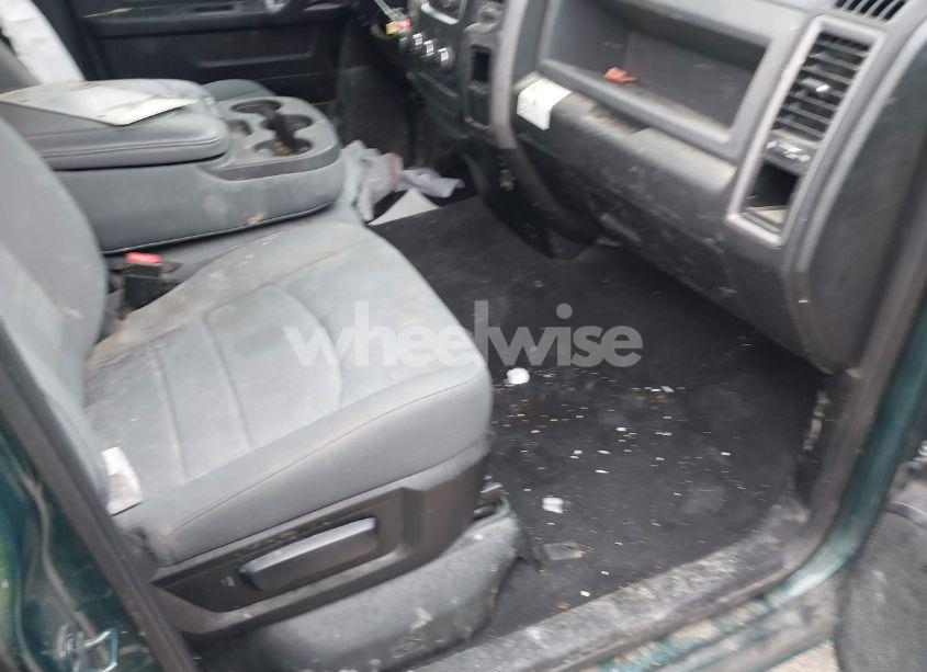 Photo 5 of 2019 Ram 1500 CLASSIC TRADESMAN 4X2 6'4 BOX (VIN 1C6RR6FG5KS604551)