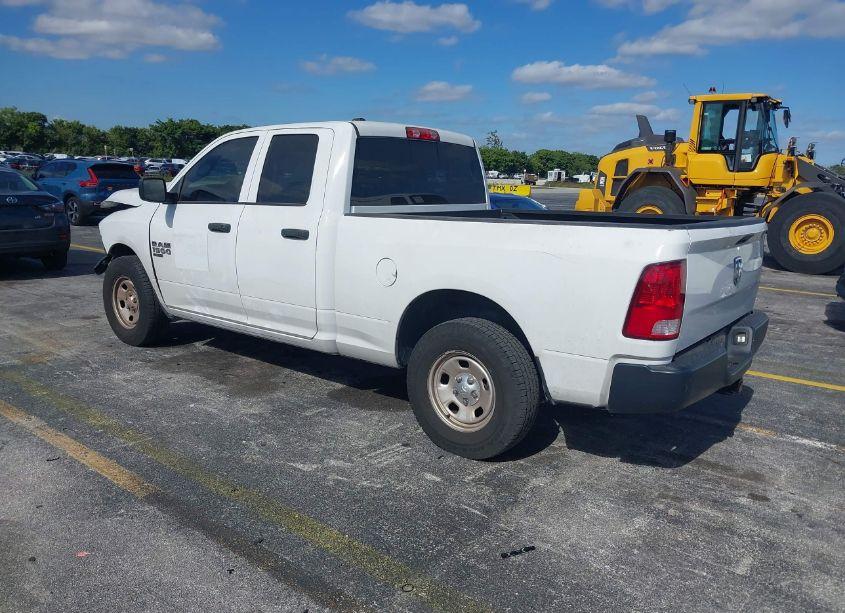 Photo 3 of 2019 Ram 1500 CLASSIC TRADESMAN 4X2 6'4 BOX (VIN 1C6RR6FG5KS722311)