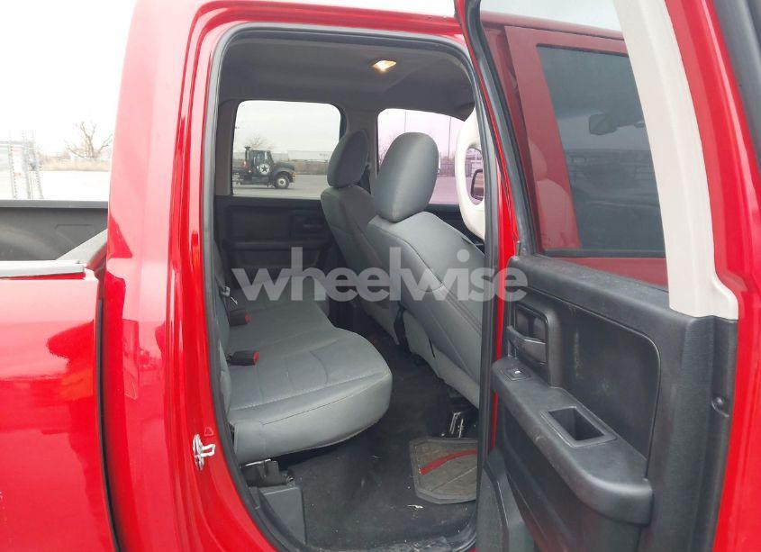 Photo 8 of 2018 Ram 1500 EXPRESS 4X2 6'4 BOX (VIN 1C6RR6FG6JS259626)