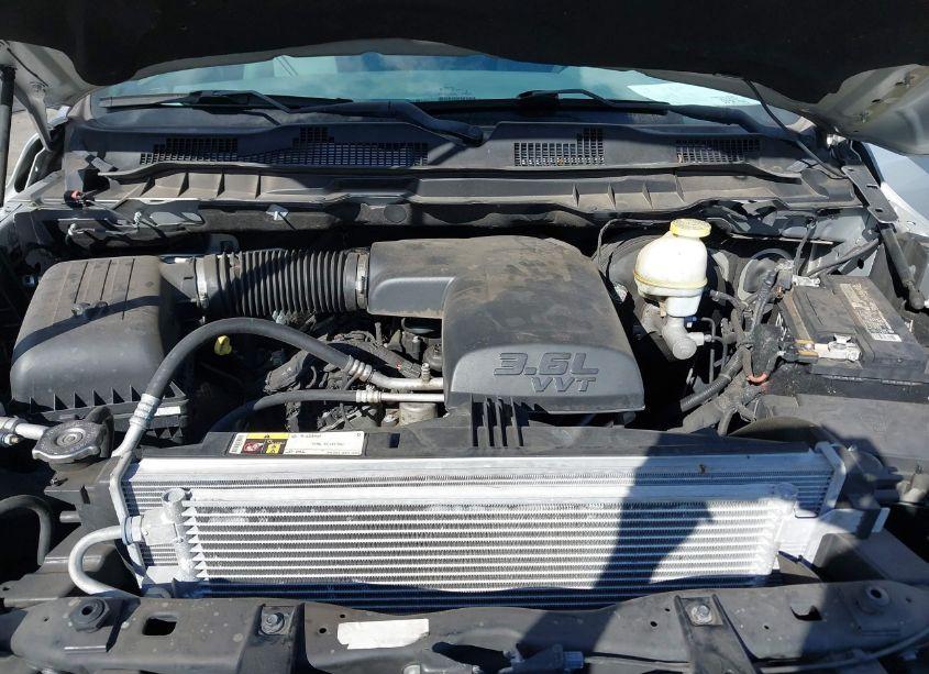 Photo 10 of 2018 Ram 1500 TRADESMAN 4X2 6'4 BOX (VIN 1C6RR6FG8JS133090)