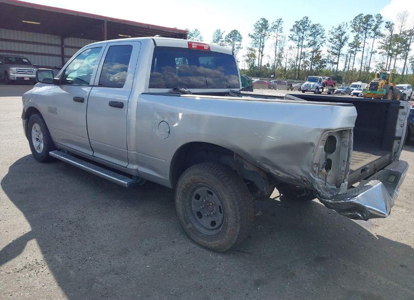 Photo 3 of 2018 Ram 1500 TRADESMAN 4X2 6'4 BOX (VIN 1C6RR6FG8JS133090)