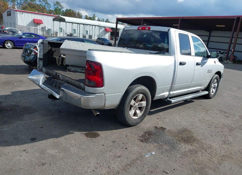 Photo 4 of 2018 Ram 1500 TRADESMAN 4X2 6'4 BOX (VIN 1C6RR6FG8JS133090)