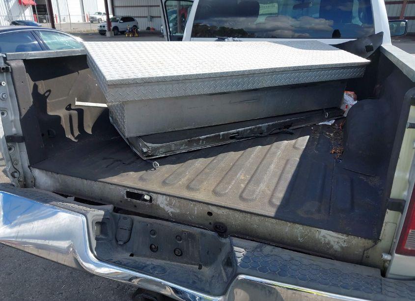 Photo 6 of 2018 Ram 1500 TRADESMAN 4X2 6'4 BOX (VIN 1C6RR6FG8JS133090)