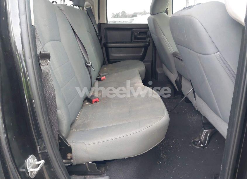 Photo 8 of 2018 Ram 1500 EXPRESS 4X2 6'4 BOX (VIN 1C6RR6FG8JS245386)