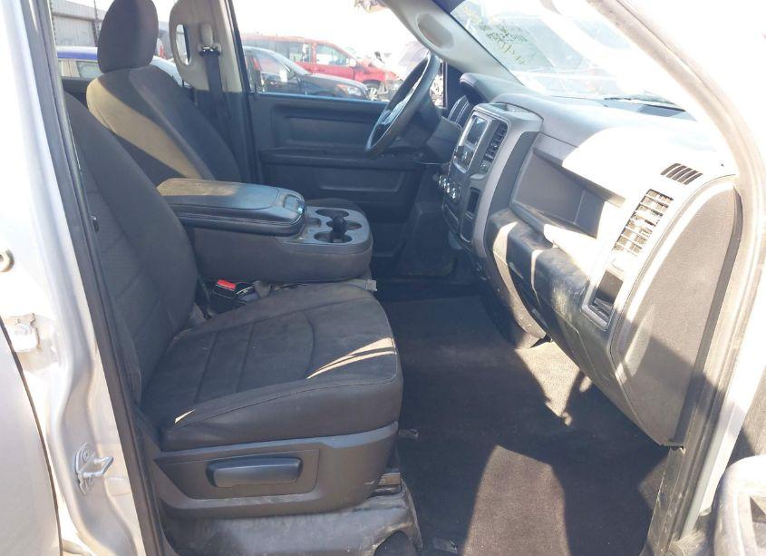 Photo 5 of 2018 Ram 1500 TRADESMAN 4X2 6'4 BOX (VIN 1C6RR6FG8JS336545)