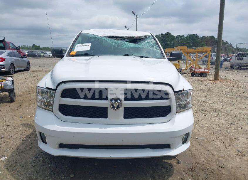 Photo 12 of 2019 Ram 1500 CLASSIC EXPRESS 4X2 6'4 BOX (VIN 1C6RR6FG8KS500099)