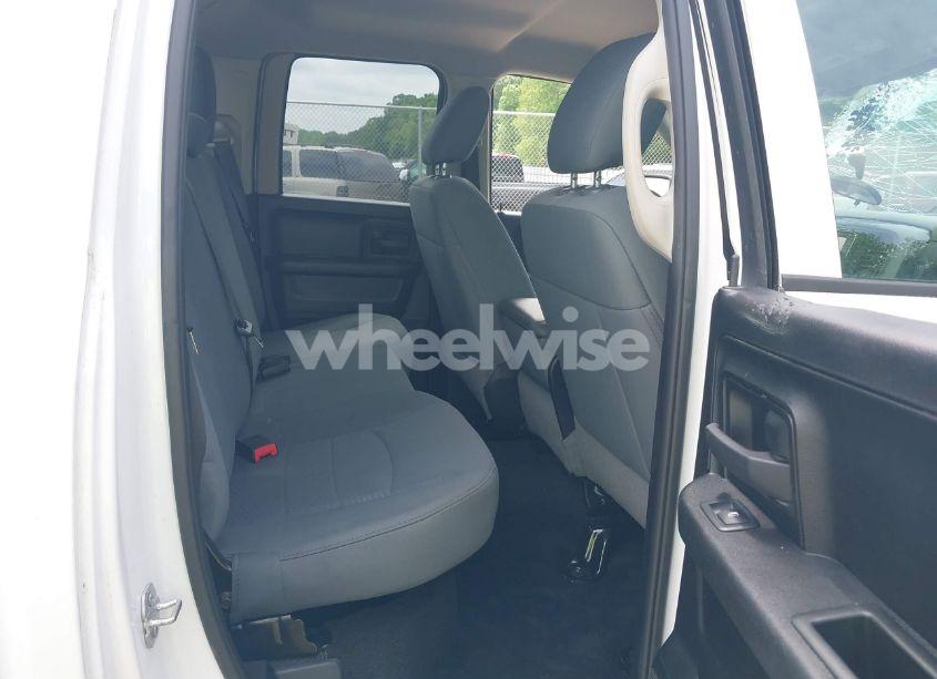 Photo 8 of 2019 Ram 1500 CLASSIC EXPRESS 4X2 6'4 BOX (VIN 1C6RR6FG8KS500099)