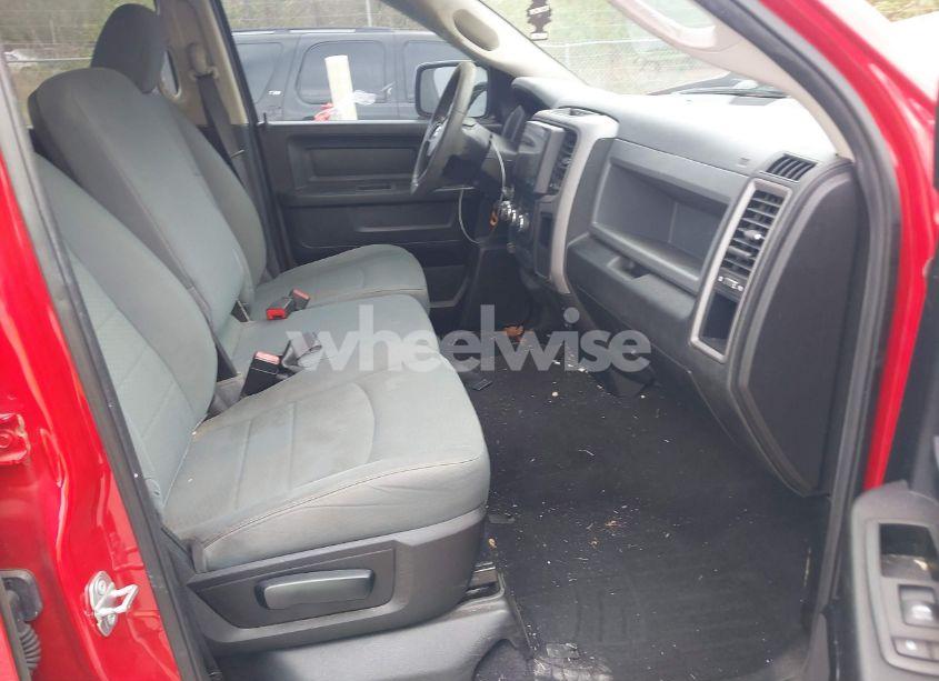 Photo 5 of 2019 Ram 1500 CLASSIC TRADESMAN 4X2 6'4 BOX (VIN 1C6RR6FG8KS604723)