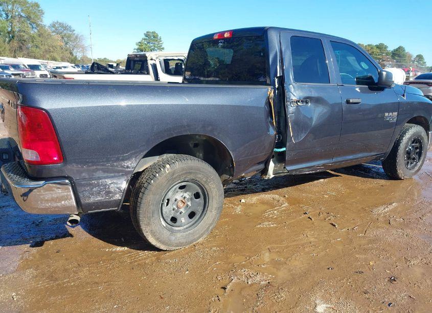 Photo 4 of 2019 Ram 1500 CLASSIC TRADESMAN 4X2 6'4 BOX (VIN 1C6RR6FG8KS629234)