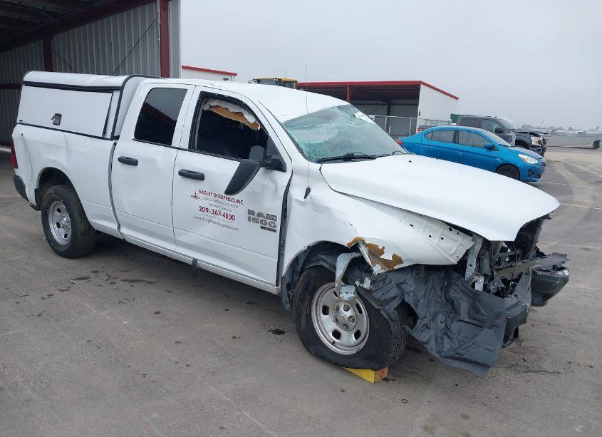 2019 Ram 1500 CLASSIC TRADESMAN 4X2 6'4 BOX (VIN 1C6RR6FG8KS733349) main photo