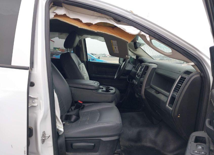 Photo 5 of 2019 Ram 1500 CLASSIC TRADESMAN 4X2 6'4 BOX (VIN 1C6RR6FG8KS733349)