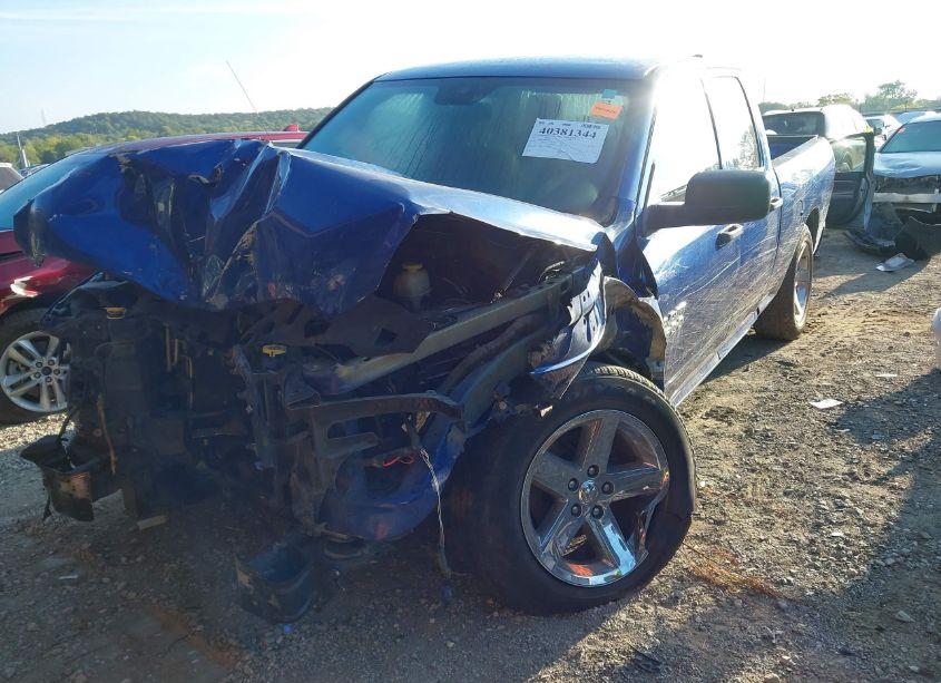 Photo 2 of 2017 Ram 1500 EXPRESS QUAD CAB 4X2 6'4 BOX (VIN 1C6RR6FG9HS542631)