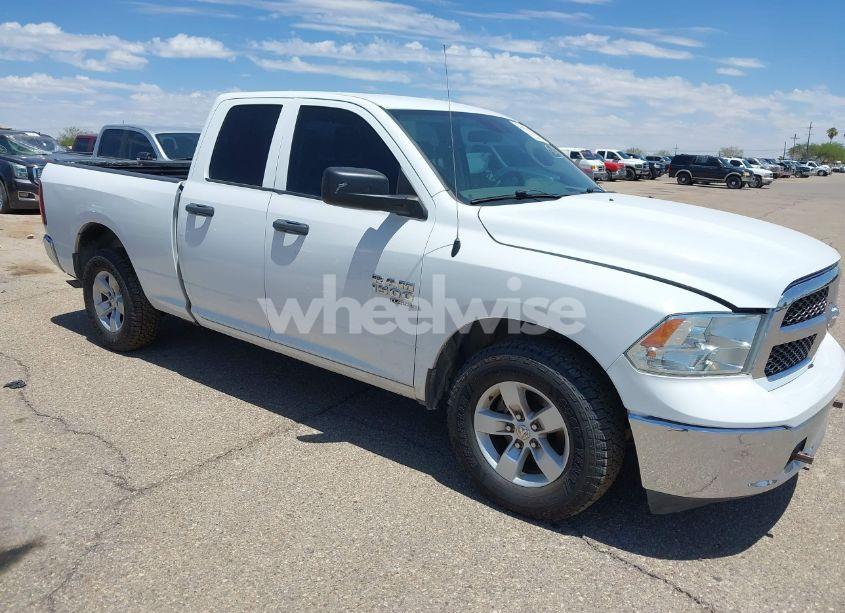 2019 Ram 1500 CLASSIC TRADESMAN 4X2 6'4 BOX (VIN 1C6RR6FG9KS514772) main photo