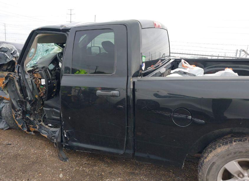 Photo 14 of 2019 Ram 1500 CLASSIC TRADESMAN 4X2 6'4 BOX (VIN 1C6RR6FG9KS526405)