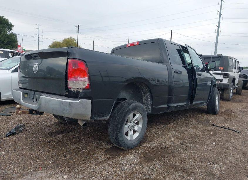 Photo 4 of 2019 Ram 1500 CLASSIC TRADESMAN 4X2 6'4 BOX (VIN 1C6RR6FG9KS526405)