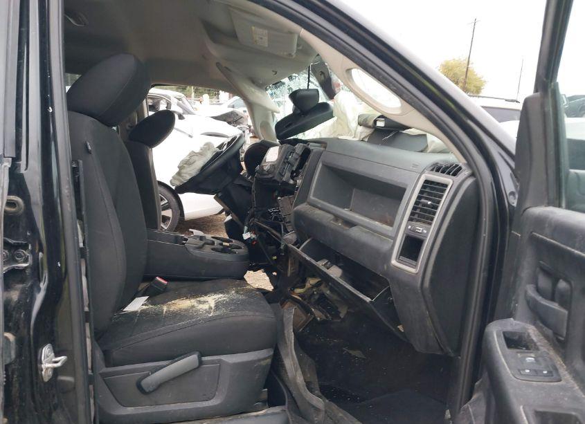 Photo 5 of 2019 Ram 1500 CLASSIC TRADESMAN 4X2 6'4 BOX (VIN 1C6RR6FG9KS526405)