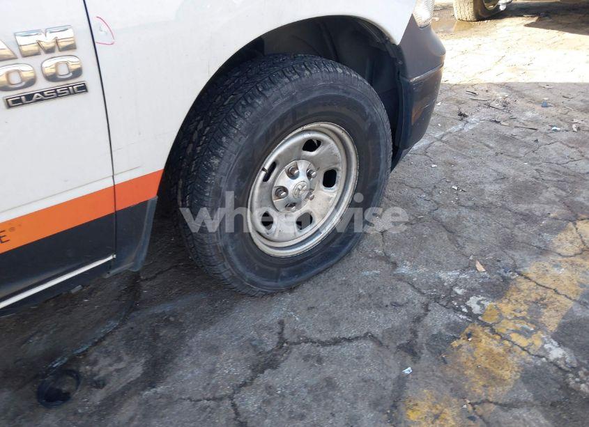 Photo 17 of 2019 Ram 1500 CLASSIC TRADESMAN 4X2 6'4 BOX (VIN 1C6RR6FG9KS733134)