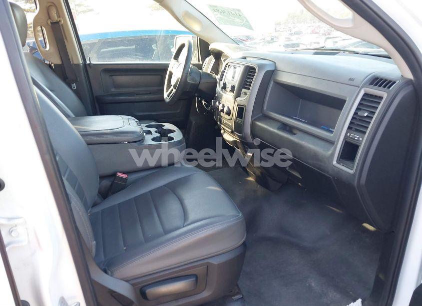 Photo 5 of 2019 Ram 1500 CLASSIC TRADESMAN 4X2 6'4 BOX (VIN 1C6RR6FG9KS733134)