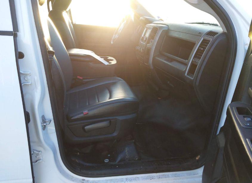 Photo 5 of 2021 Ram 1500 CLASSIC TRADESMAN 4X2 6'4 BOX (VIN 1C6RR6FG9MS563280)