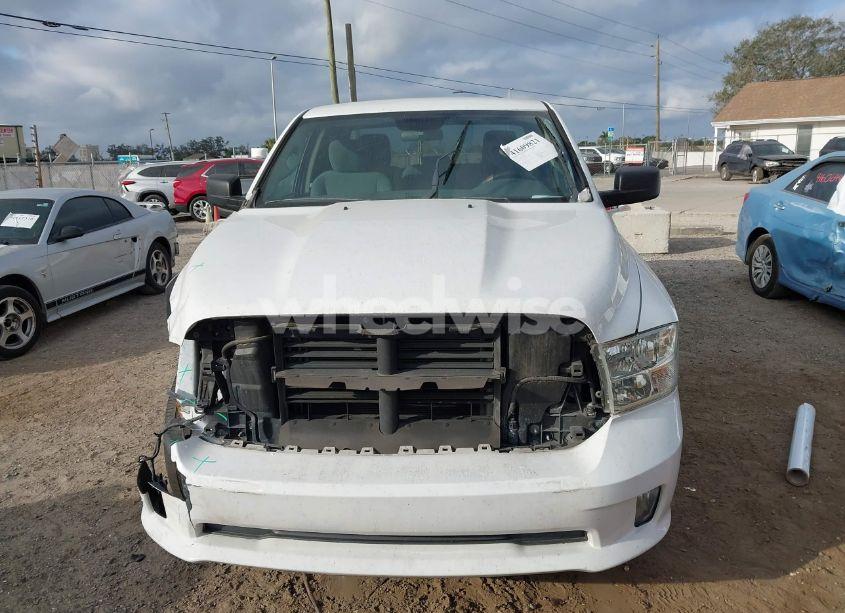 Photo 12 of 2018 Ram 1500 EXPRESS 4X2 6'4 BOX (VIN 1C6RR6FGXJS341424)