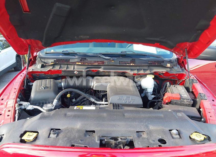 Photo 10 of 2019 Ram 1500 CLASSIC EXPRESS 4X2 6'4 BOX (VIN 1C6RR6FGXKS539714)