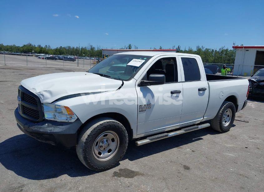 Photo 12 of 2019 Ram 1500 CLASSIC TRADESMAN 4X2 6'4 BOX (VIN 1C6RR6FGXKS707254)