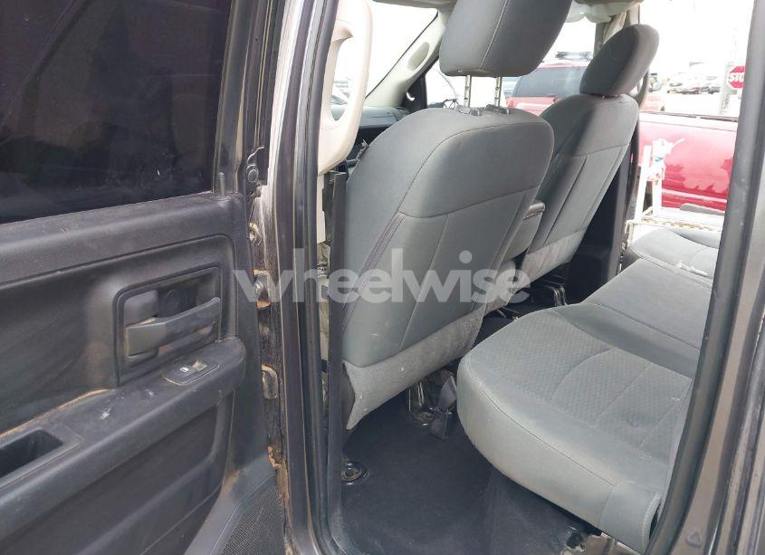 Photo 8 of 2018 Ram 1500 TRADESMAN 4X2 6'4 BOX (VIN 1C6RR6FT0JS318084)