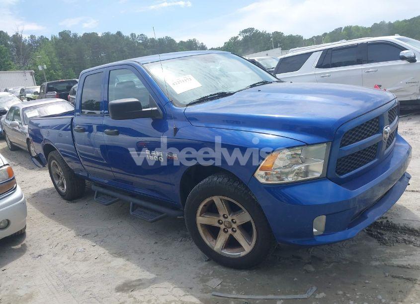 2017 Ram 1500 EXPRESS 4X2 6'4 BOX (VIN 1C6RR6FT1HS752735) main photo