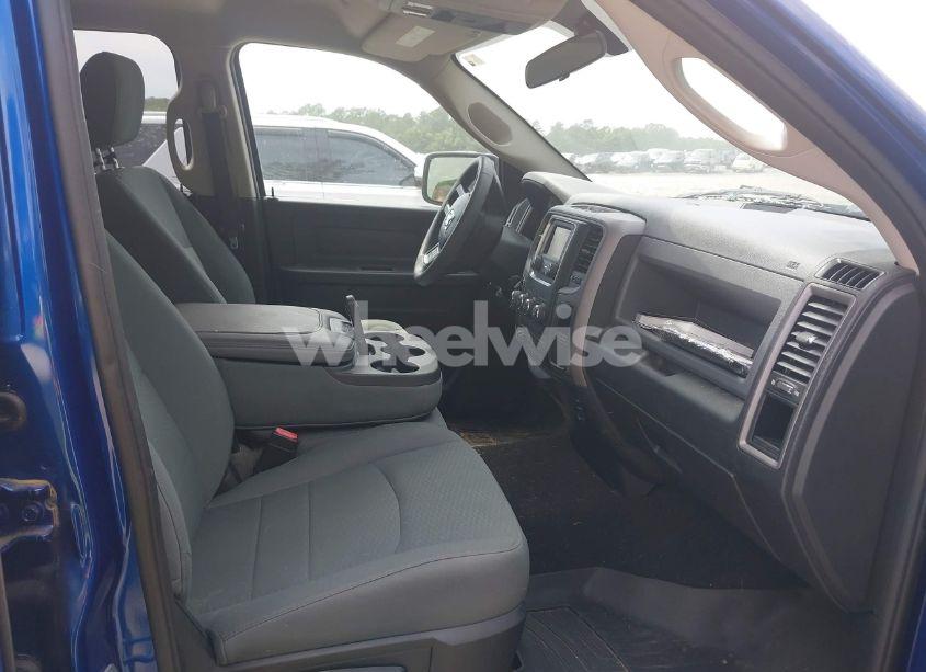 Photo 5 of 2017 Ram 1500 EXPRESS 4X2 6'4 BOX (VIN 1C6RR6FT1HS752735)