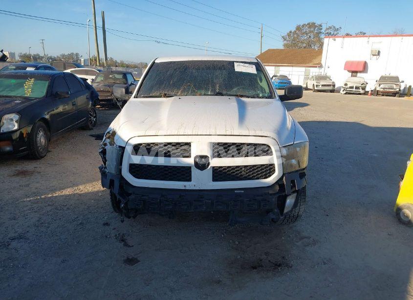 Photo 11 of 2018 Ram 1500 EXPRESS QUAD CAB 4X2 6'4 BOX (VIN 1C6RR6FT1JS244870)