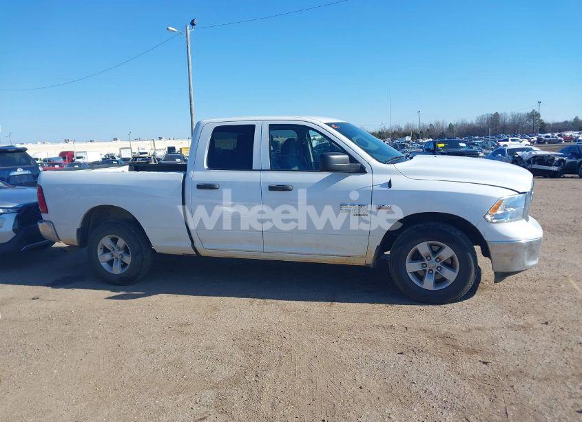 Photo 13 of 2019 Ram 1500 CLASSIC TRADESMAN 4X2 6'4 BOX (VIN 1C6RR6FT2KS692777)