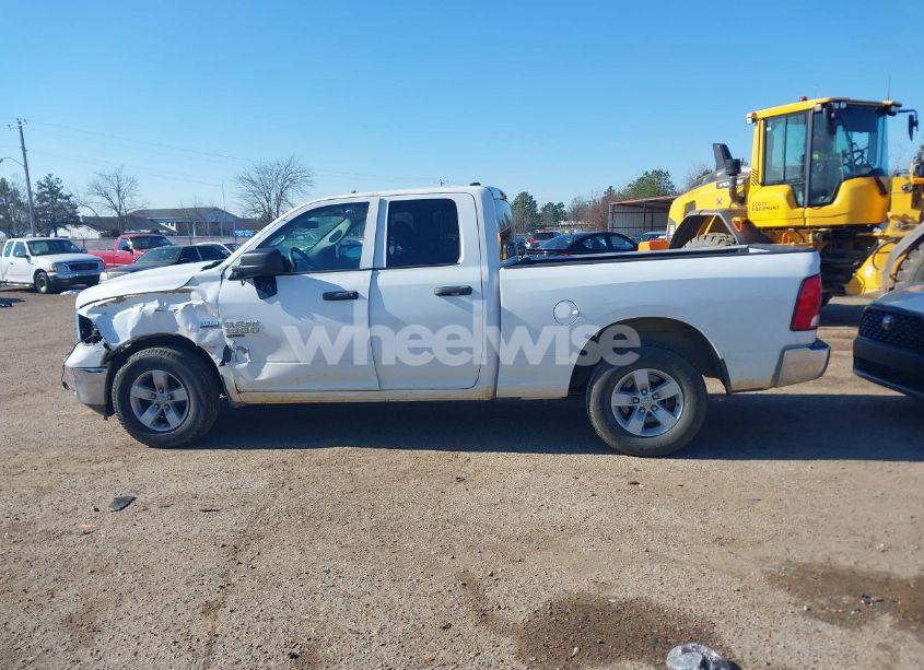 Photo 14 of 2019 Ram 1500 CLASSIC TRADESMAN 4X2 6'4 BOX (VIN 1C6RR6FT2KS692777)