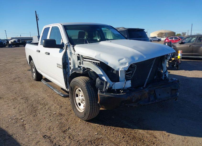 2017 Ram 1500 TRADESMAN 4X2 6'4 BOX (VIN 1C6RR6FT3HS765387) main photo