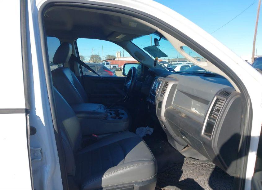 Photo 5 of 2017 Ram 1500 TRADESMAN 4X2 6'4 BOX (VIN 1C6RR6FT3HS765387)