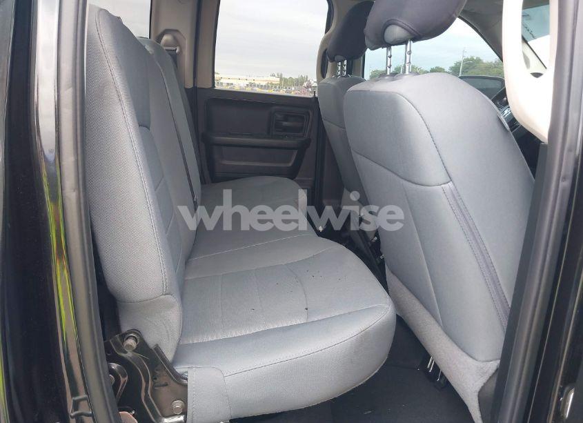 Photo 8 of 2018 Ram 1500 (VIN 1C6RR6FT3JS238844)