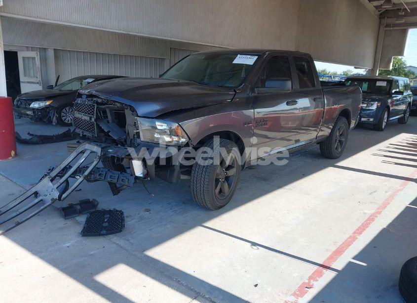 Photo 2 of 2018 Ram 1500 EXPRESS 4X2 6'4 BOX (VIN 1C6RR6FT3JS244868)