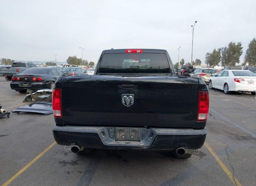 Photo 17 of 2019 Ram 1500 CLASSIC EXPRESS 4X2 6'4 BOX (VIN 1C6RR6FT3KS545741)