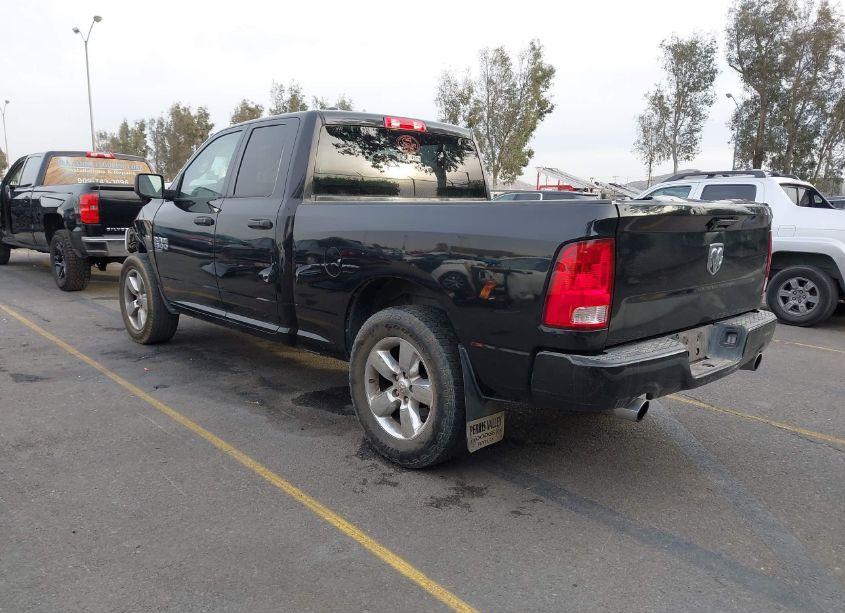 Photo 3 of 2019 Ram 1500 CLASSIC EXPRESS 4X2 6'4 BOX (VIN 1C6RR6FT3KS545741)