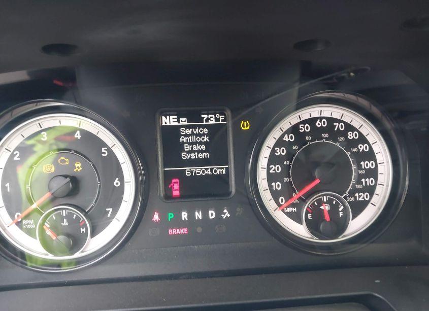 Photo 7 of 2019 Ram 1500 CLASSIC EXPRESS 4X2 6'4 BOX (VIN 1C6RR6FT3KS545741)