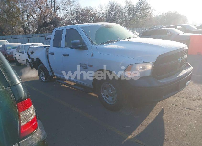 2020 Ram 1500 CLASSIC TRADESMAN 4X2 6'4 BOX (VIN 1C6RR6FT3LS128623) main photo