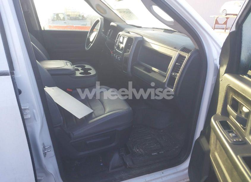 Photo 5 of 2020 Ram 1500 CLASSIC TRADESMAN 4X2 6'4 BOX (VIN 1C6RR6FT3LS128623)