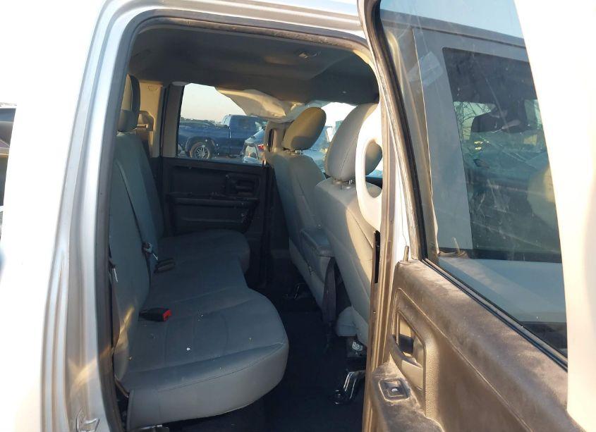 Photo 8 of 2019 Ram 1500 CLASSIC TRADESMAN 4X2 6'4 BOX (VIN 1C6RR6FT4KS572530)