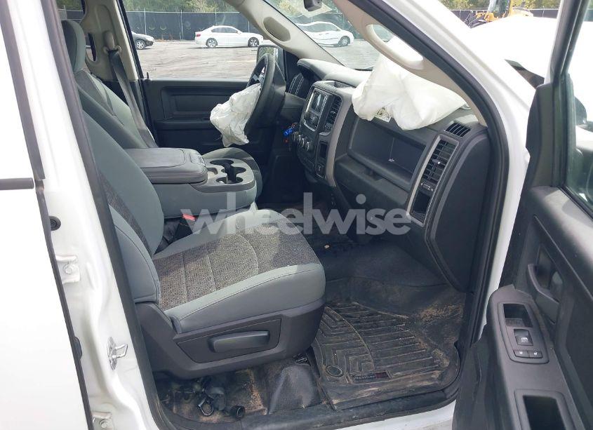 Photo 5 of 2019 Ram 1500 CLASSIC TRADESMAN QUAD CAB 4X2 6'4 BOX (VIN 1C6RR6FT4KS649414)