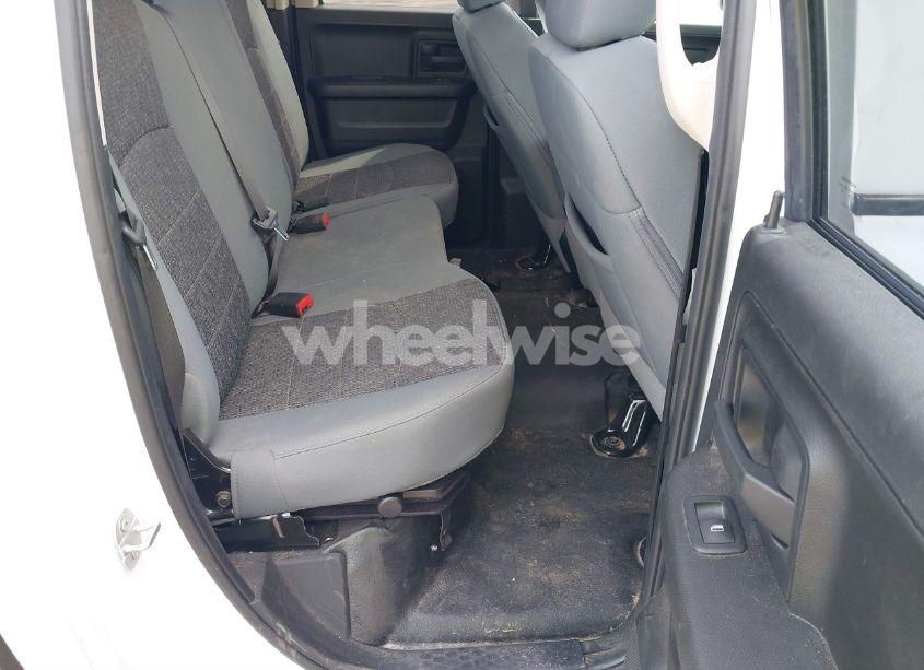 Photo 8 of 2019 Ram 1500 CLASSIC TRADESMAN QUAD CAB 4X2 6'4 BOX (VIN 1C6RR6FT4KS649414)