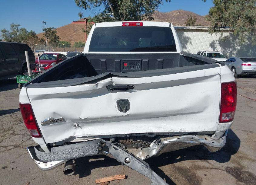 Photo 17 of 2019 Ram 1500 CLASSIC EXPRESS 4X2 6'4 BOX (VIN 1C6RR6FT5KS515088)