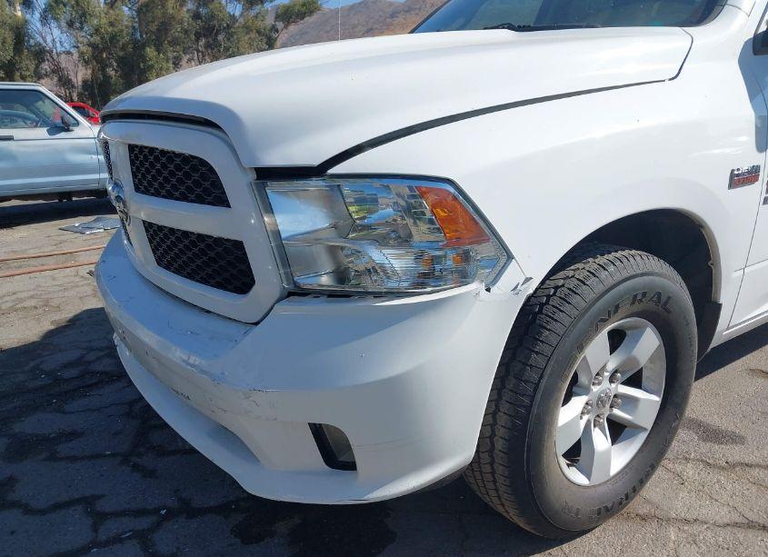 Photo 6 of 2019 Ram 1500 CLASSIC EXPRESS 4X2 6'4 BOX (VIN 1C6RR6FT5KS515088)