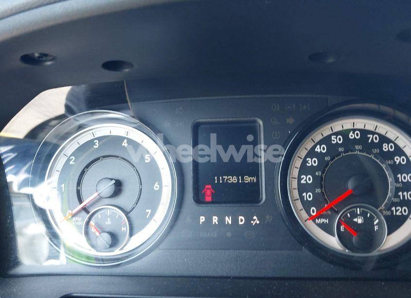 Photo 7 of 2019 Ram 1500 CLASSIC EXPRESS 4X2 6'4 BOX (VIN 1C6RR6FT6KS545782)