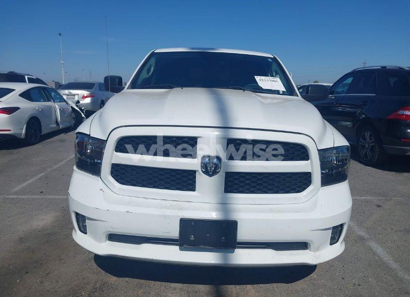 Photo 12 of 2018 Ram 1500 EXPRESS 4X2 6'4 BOX (VIN 1C6RR6FT8JS149433)